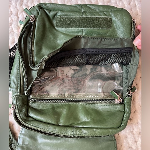 HEYS Leather Travelmate XL - Picture 10 of 16